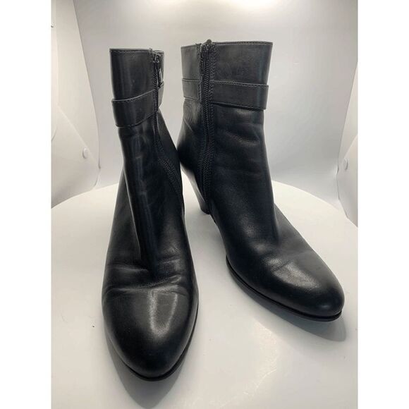 ECCO Black Boot  - Picture 1 of 10